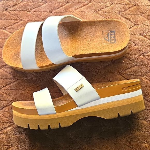 Reef Women's Cream and Tan Sandals - Picture 1 of 7